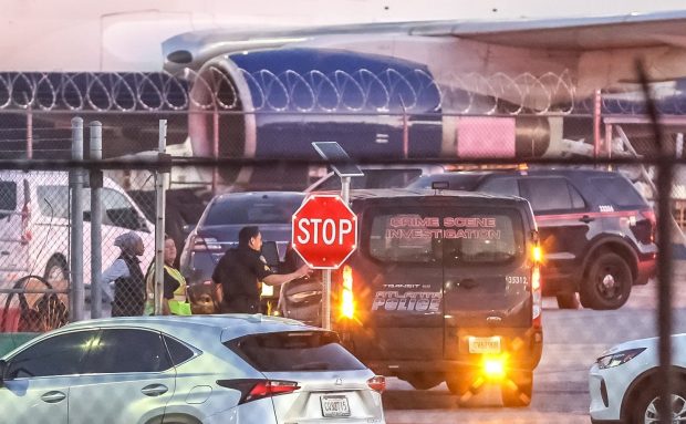 Doi oameni au murit și unul a fost rănit după ce roata unui Boeing 757 a explodat pe aeroportul din Atlanta