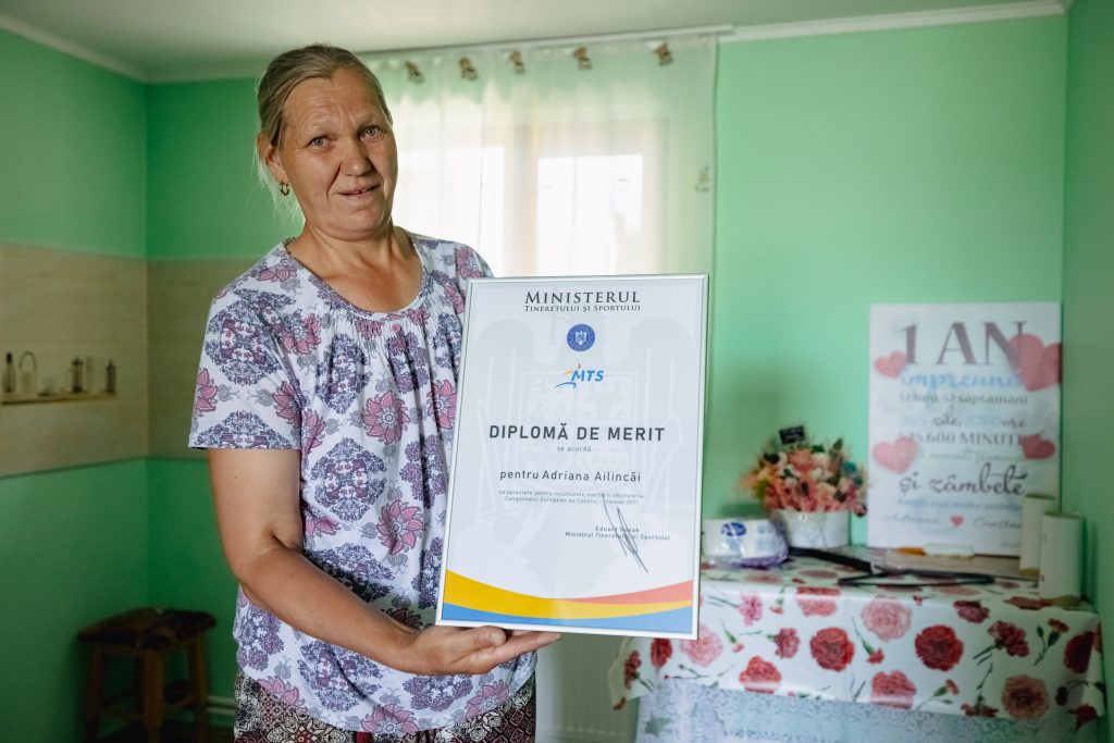 REPORTAJ Campioana olimpică la canotaj Adriana Adam s-a născut în noaptea de Înviere, pe treptele Poliției din Văleni, Vaslui: „Multă muncă, mult stres, mult plâns s-ajungă unde vrea ea!” 29 adriana ailincai olimpiada p 25