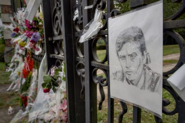 Ziarele franceze i-au dedicat prima pagină de luni lui Alain Delon. „S-a stins din viaţă după un lung crepuscul: cel al zeilor”