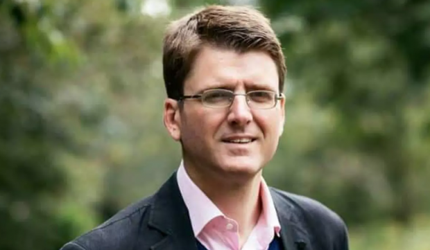 Curtea de Apel Bucureşti a revocat definitiv mandatul european de arestare emis pe numele lui Alexander Adamescu. Pentru ce fusese trimis în judecată