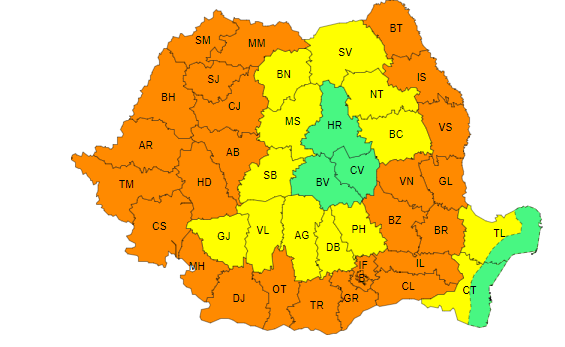 Temperaturi de foc în aproape toată țara și alertă de furtuni în 6 județe. Se anunță ploi și la București. Harta zonelor afectate