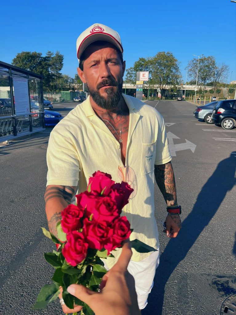 Cine este Andrei Rotaru de la „Insula iubirii”. Și-a înșelat soția, pe Cristina, cu o ispită 2 andrei rotaru insula iubirii 2