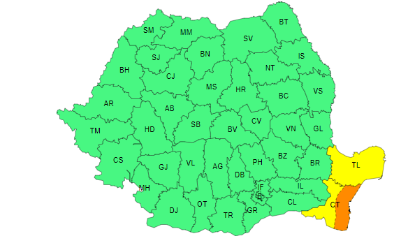 Litoralul, sub cod portocaliu de furtuni până mâine. Ploi și vijelii în aproape jumătate de țară
