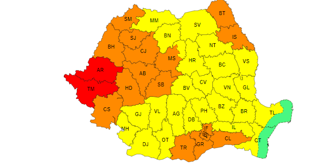 Valul de caniculă se menține în aproape toată ţara. Judeţele Arad şi Timiş, vizate de avertizare cod roşu