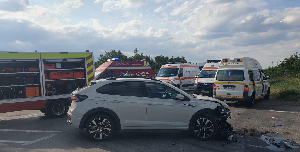 Accident grav în judeţul Suceava. 9 persoane au fost duse la spital, dintre care 6 copii 7 c3a532ac d8c9 4b6a 9882 fe78f1b9f028