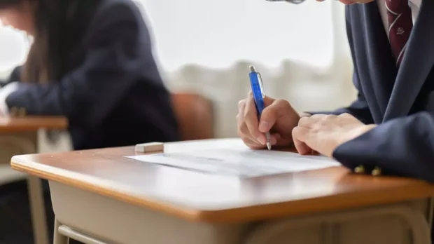 Baremul de corectare la BAC Română 2024 – sesiunea de toamnă, publicat pe site-ul Edu.ro. Rezolvările subiectelor