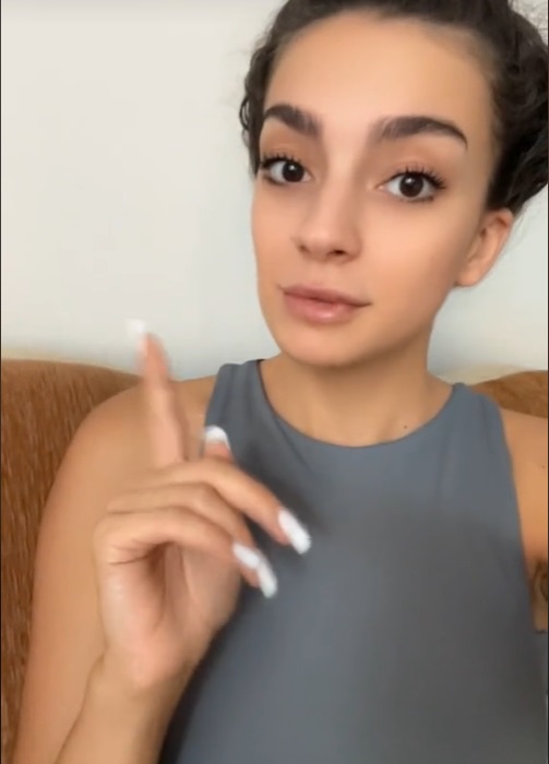 daiana insula iubirii si a marit buzele 4