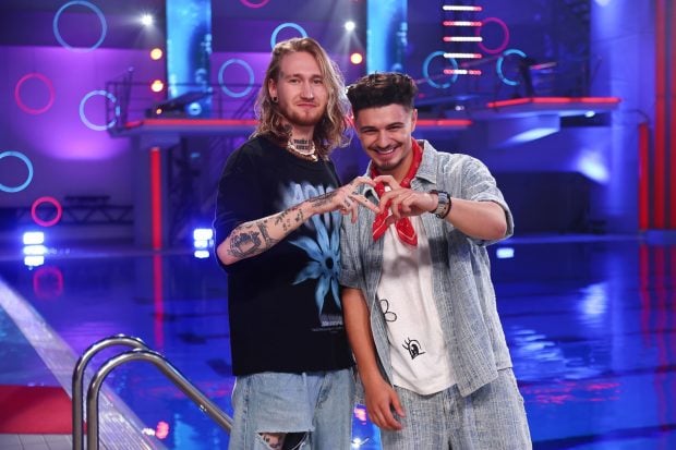 Motivul pentru care magicianul Alex Furman, de la Românii au talent, și DJ Deny participă la Splash! Vedete la apă. „Suntem pregătiți pentru emisiunea dânsului”