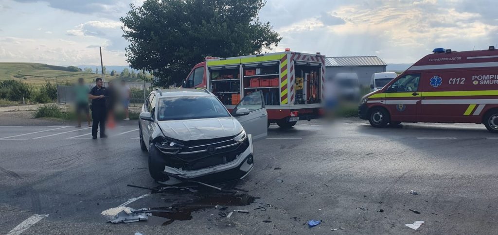 Accident grav în judeţul Suceava. 9 persoane au fost duse la spital, dintre care 6 copii 8 e1fe8b15 f524 4849 a1ef 2649953c86be