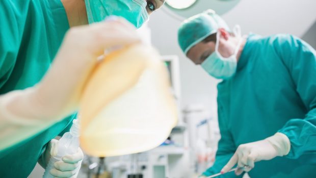 Un anestezist român din Germania le apără pe doctorițele de la Sf. Pantelimon arestate: „Acuzațiile de crimă cu premeditare sunt inadmisibile”