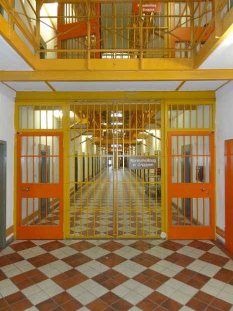 „Este în formă”. Criminalul german care tăia organele genitale ale victimelor sale a fost eliberat după 47 de ani