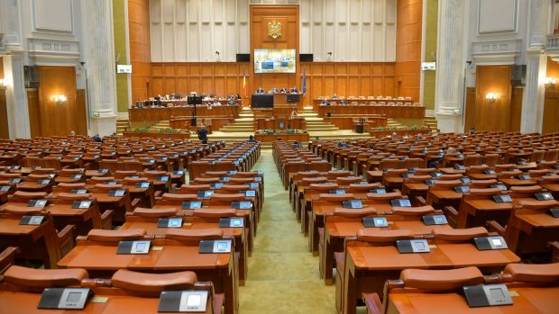 50 de politicieni care nu au legătură cu Brăila candidează pentru Parlament de pe listele orașului