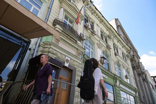Un oficial al Ambasadei Republicii Moldova, expulzat din Rusia. Reacția Ministerului Afacerilor Externe de la Chișinău