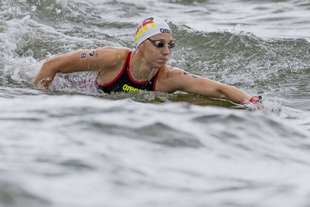 Sportiva germană Leonie Beck se confruntă cu probleme gastrointestinale, după ce a înotat 10 kilometri în Sena, la JO 2024
