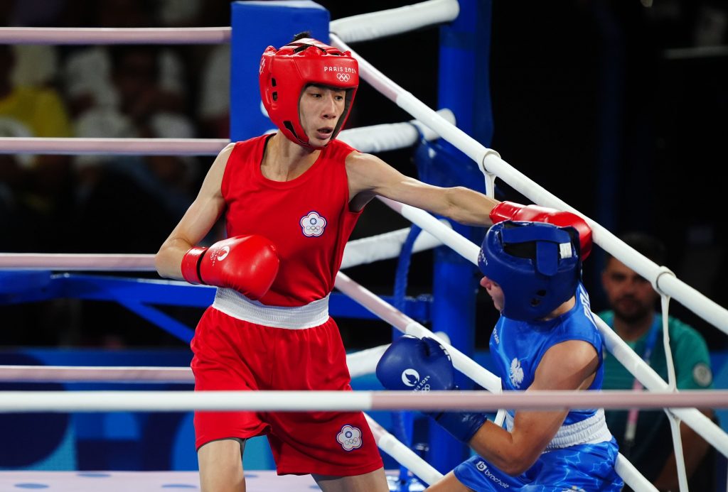 „Fiica mea poartă aceiași pantofi de 5 ani. Ca să pot apărea la TV, mi-am luat haine din bazar”. Cum a scos-o boxul din sărăcie pe vicecampioana olimpică poloneză Julia Szeremeta 5 hepta7985974