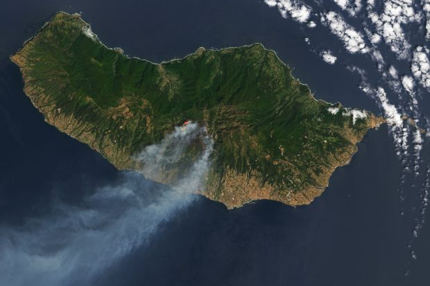 Incendiul de vegetaţie din Madeira, sub control după 11 zile în care au ars peste 5.000 de hectare