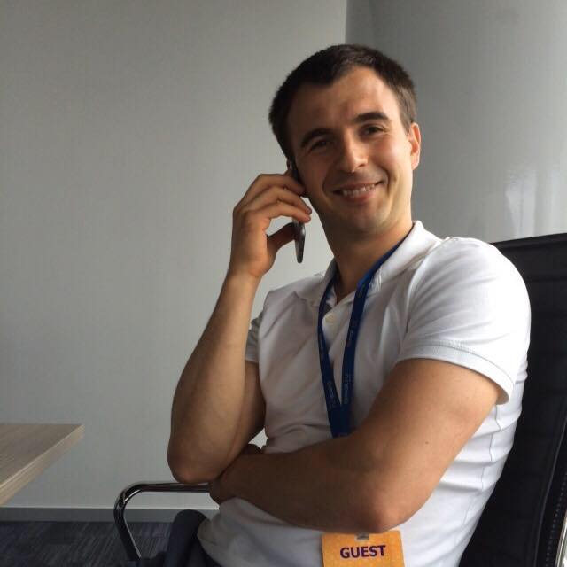 Ce afacere dezvoltă în România Konstantin Evdakov, un afacerist rus asociat cu fosta soție a lui Vladimir Putin. Datele a sute de mii de români, stocate de firma pe care o deține 6 konstantin gordon