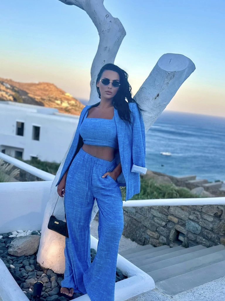 lavinia pirva vacanta mykonos 2