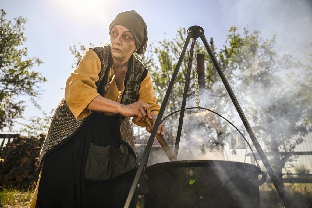 Magda Catone joacă în „Iubire cu parfum de lavandă”. Liliana Hodorogea și Gelu Nițu i se alătură în proiectul de la Antena 1 1 liliana hodorogea iubire cu parfum de lavanda1