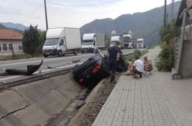 Natalia Intotero, implicată într-un accident auto pe Valea Oltului. Ministrul Familiei a fost dus la spital. Care e starea de sănătate