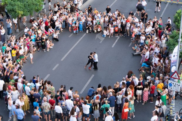 „Noaptea Dansului”, cel mai mare eveniment de dans din ţară, are loc în weekend pe Calea Victoriei din București