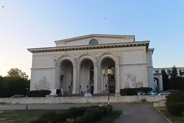 Opera Națională din București, aproape desființată și comasată cu altă instituție. Artist: „Se transformă într-un loc de divertisment general”