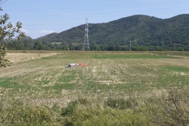 Parapantist rănit grav, după o aterizare forţată în Hunedoara