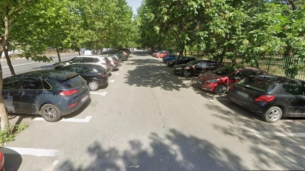 Adolescentul care a ucis cu mașina un băiat lângă Parcul Pantelimon vorbea la telefon și inhala gaz ilariant. Acum e acuzat de omor și tentativă de omor