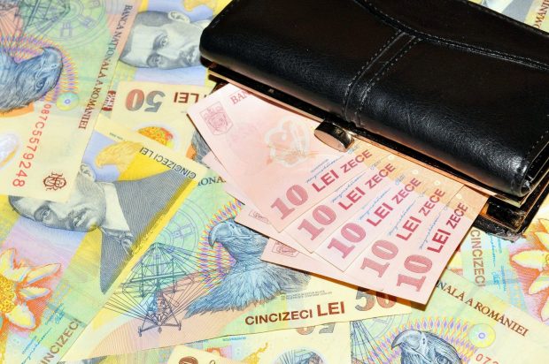 Câți bani dă statul pentru creșterea pragului de impozitare a pensiilor de la 2.000 de lei la 3.000 de lei