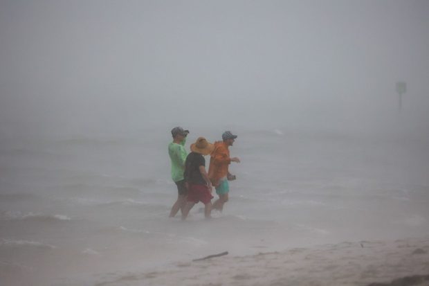 Stare de urgenţă şi ordine de evacuare în Florida înaintea furtunii tropicale Debby: „Luaţi situaţia în serios!”