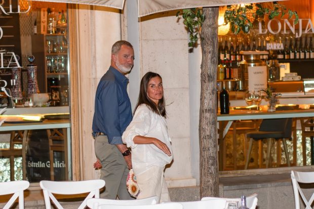După scandalul de infidelitate al Letiziei, regele și regina Spaniei, cină la lumina lumânărilor. Dragostea este încă acolo, scrie Paris Match