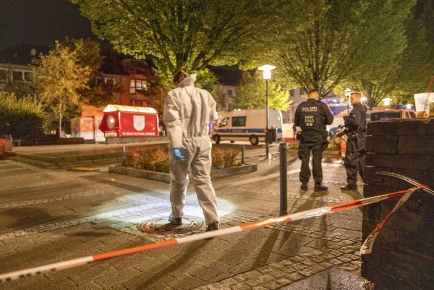 Trei morți și patru răniți, într-un atac cu cuțitul la un festival din orașul german Solingen. Desfășurare de forțe uriașă pentru prinderea atacatorului