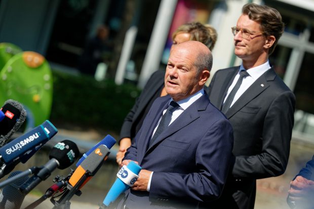 Cancelarul german Scholz, furios după ce UniCredit și-a majorat acțiunile la rivala Commerzbank: „Un atac neprietenos”