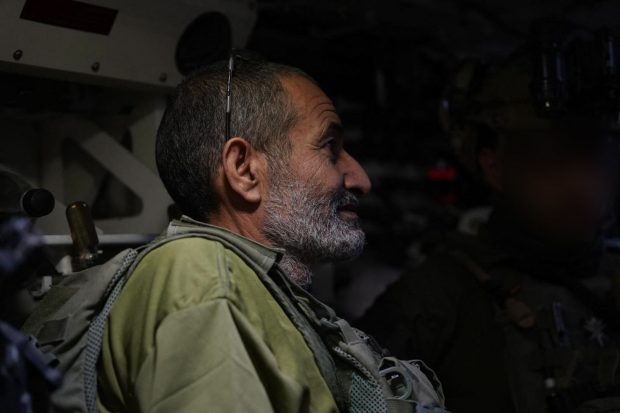 Ostaticul beduin salvat de armata israeliană după 326 de zile în captivitatea Hamas: „Au tras în mine, apoi m-au operat fără anestezie”