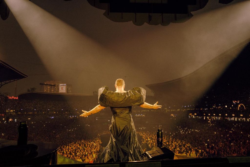 sam smith romania untold 2024 5