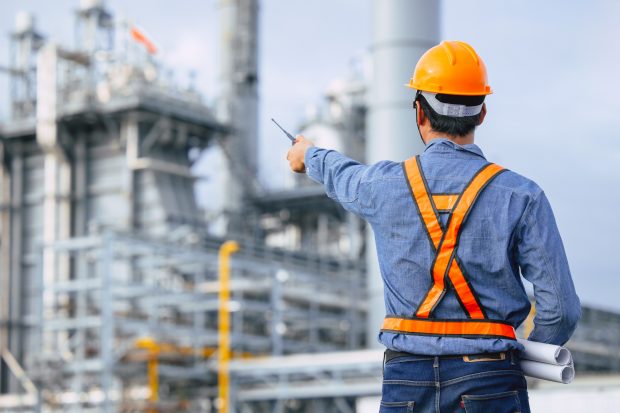Guvernul Ciolacu aplică rapid măsurile promise de reindustrializare a economiei: ajutor de stat de un sfert de miliard de euro pentru marile uzine siderurgice