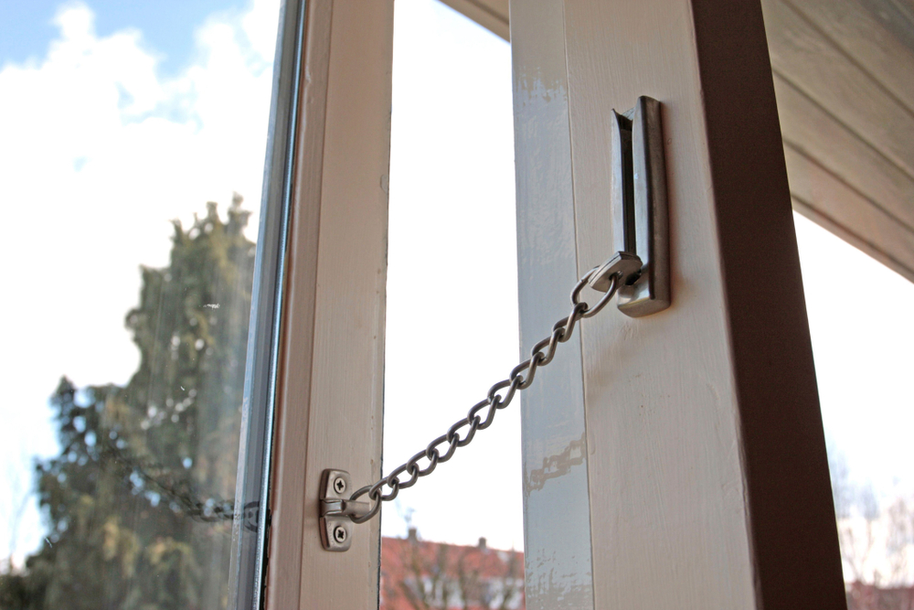 Cum să-ţi protejezi casa împotriva hoţilor 1 shutterstock794728003