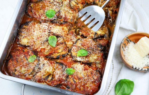 Vinete parmigiana – cele mai bune rețete de vinete cu parmezan