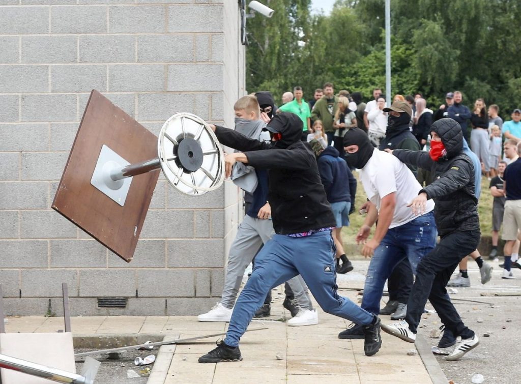violente marea britanie profimedia 1
