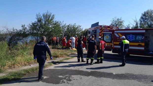 Un tânăr fără permis a murit, după ce a căzut cu mașina în Lacul Pantelimon