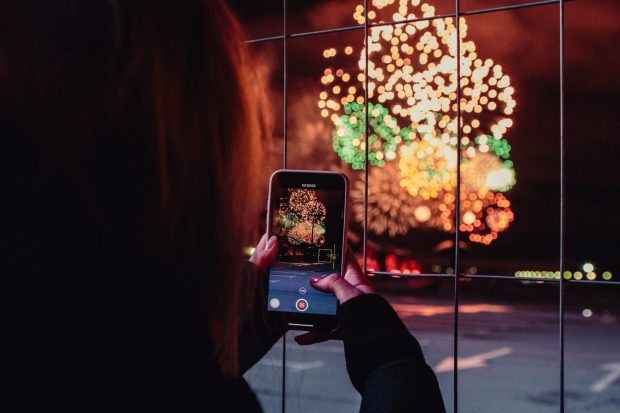 De ce ar trebui să cumperi artificii online?