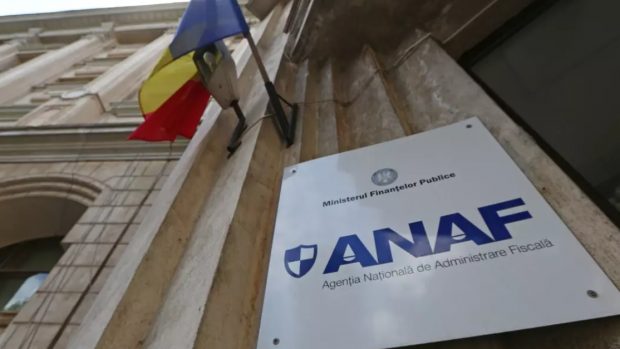 Marian, un tânăr de la casa de copii, e dator fiscului cu 1,54 milioane de lei. Cum acționează ANAF