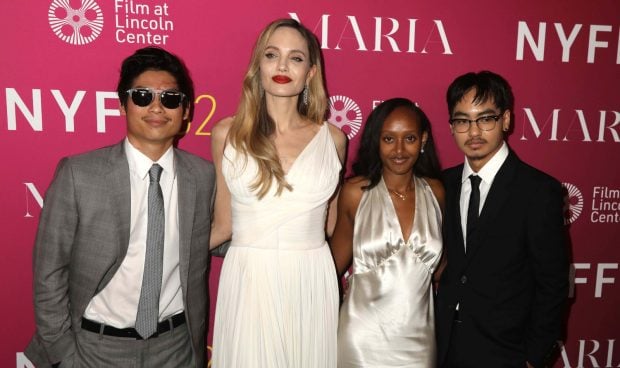 Imagini cu Angelina Jolie și trei dintre copiii ei la Festivalul de Film de la New York. Fiica Zahara e la fel de elegantă ca mama ei