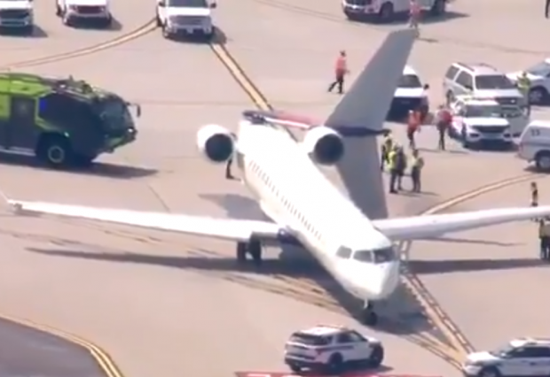 Două avioane s-au ciocnit pe aeroportul din Atlanta. Coada uneia dintre aeronave a fost tăiată