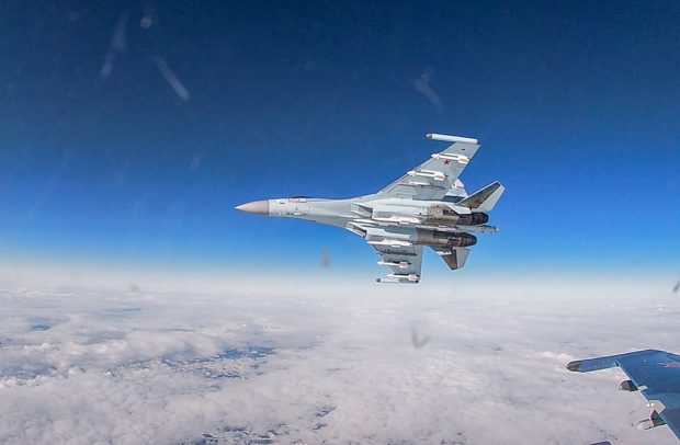Ucrainenii revendică doborârea unui avion de luptă Su-30SM deasupra Mării Negre | VIDEO