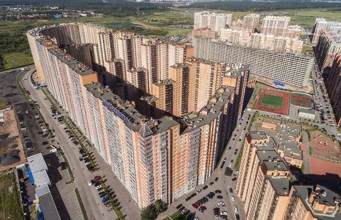 Blocul-furnicar din Sankt Petersburg: Acasă pentru 20.000 de oameni! 🤯 1 bloc mamut st petersburg 1