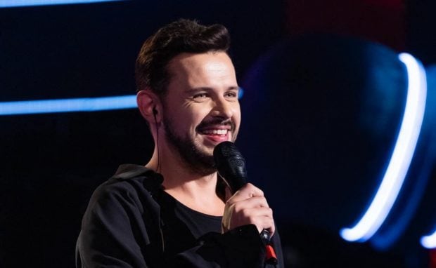 Cine e Bogdan Medvedi de la Vocea României 2024. Cântărețul a participat și la „X Factor”, la Antena 1