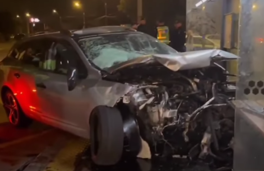 Mașină de poliție făcută armonică, după un accident lângă Pitești. 4 oameni au ajuns la spital, 3 au fost externați | VIDEO