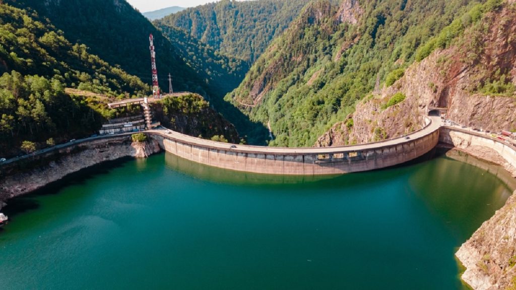 care este cel mai mare baraj din romania barajul vidraru