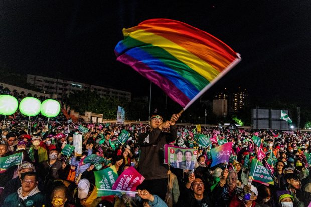 Taiwanul recunoaşte căsătoriile între cupluri de acelaşi sex, formate din chinezi şi taiwanezi
